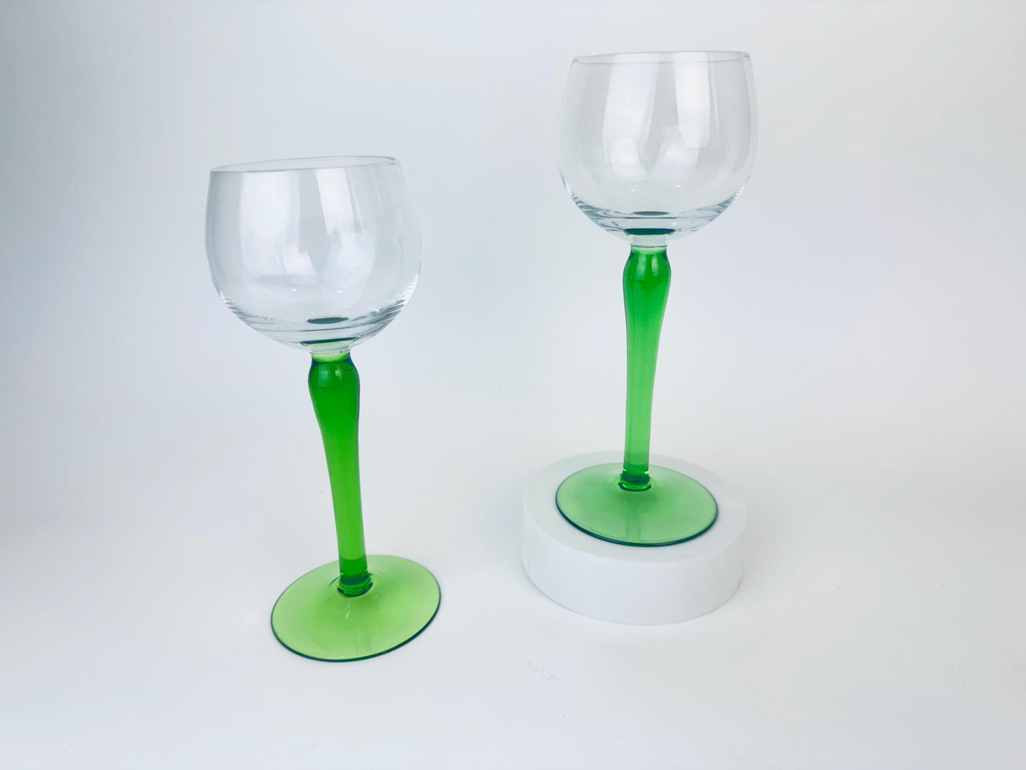 Product image for 'vintage 1970s green stem wine glasses set of 2' (view 9c4ce8)