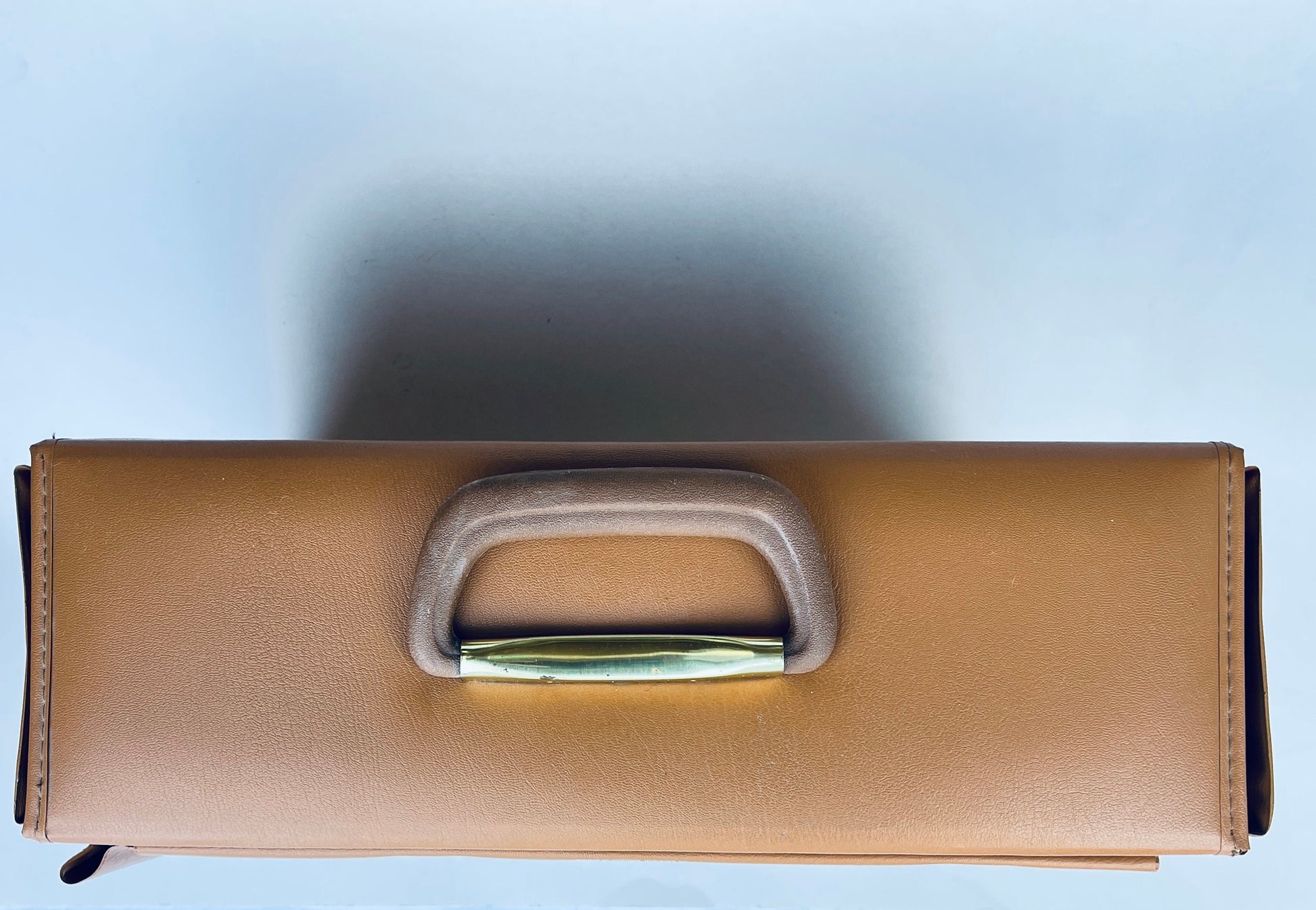 Product image for 'vintage 1980s light brown briefcase made in canada vinyl laptop bag with handle' (view af5046)