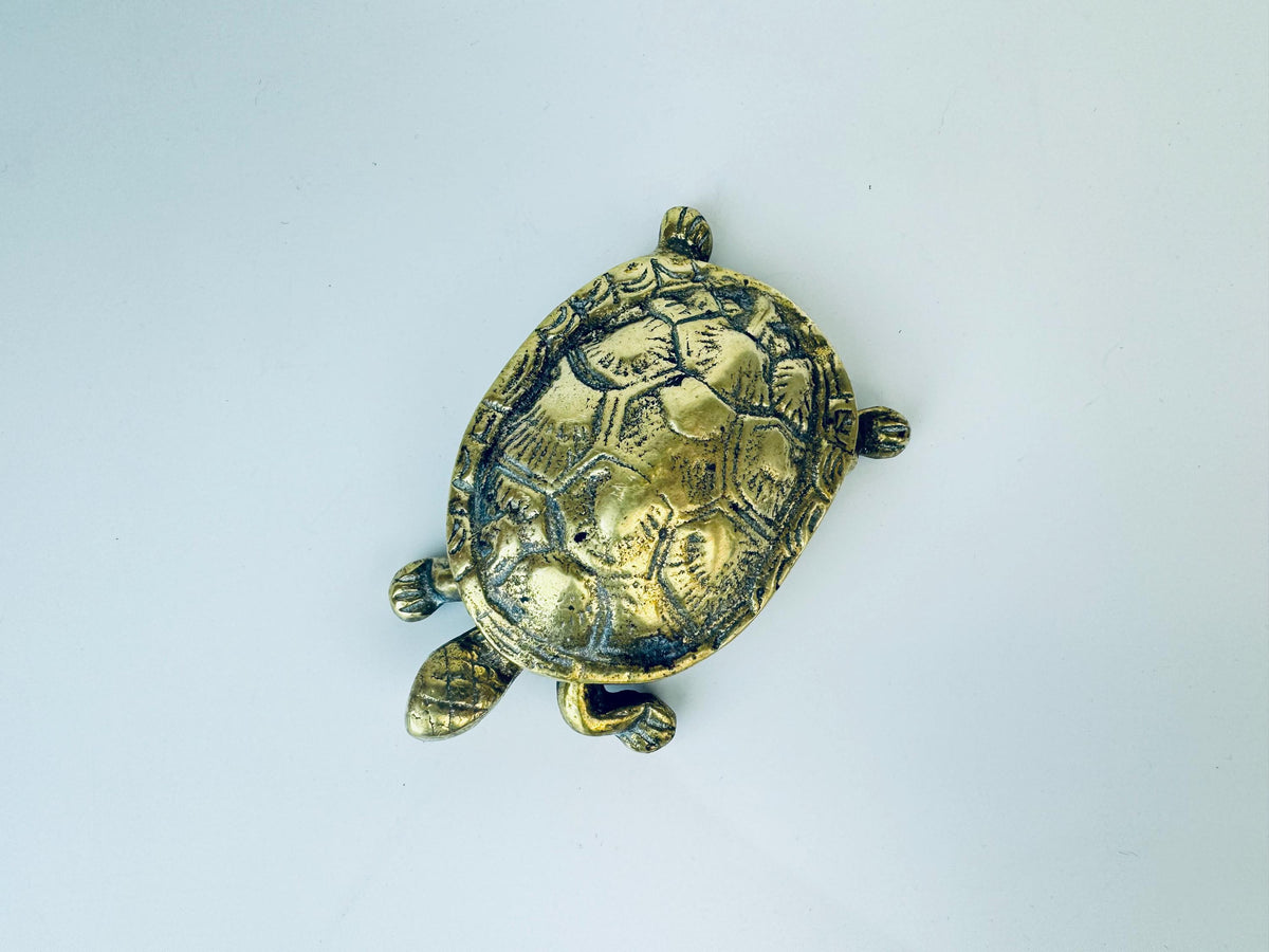 Product image for 'vintage solid brass turtle lidded trinket dish attractive aged metal patina' (view 34e0e1)