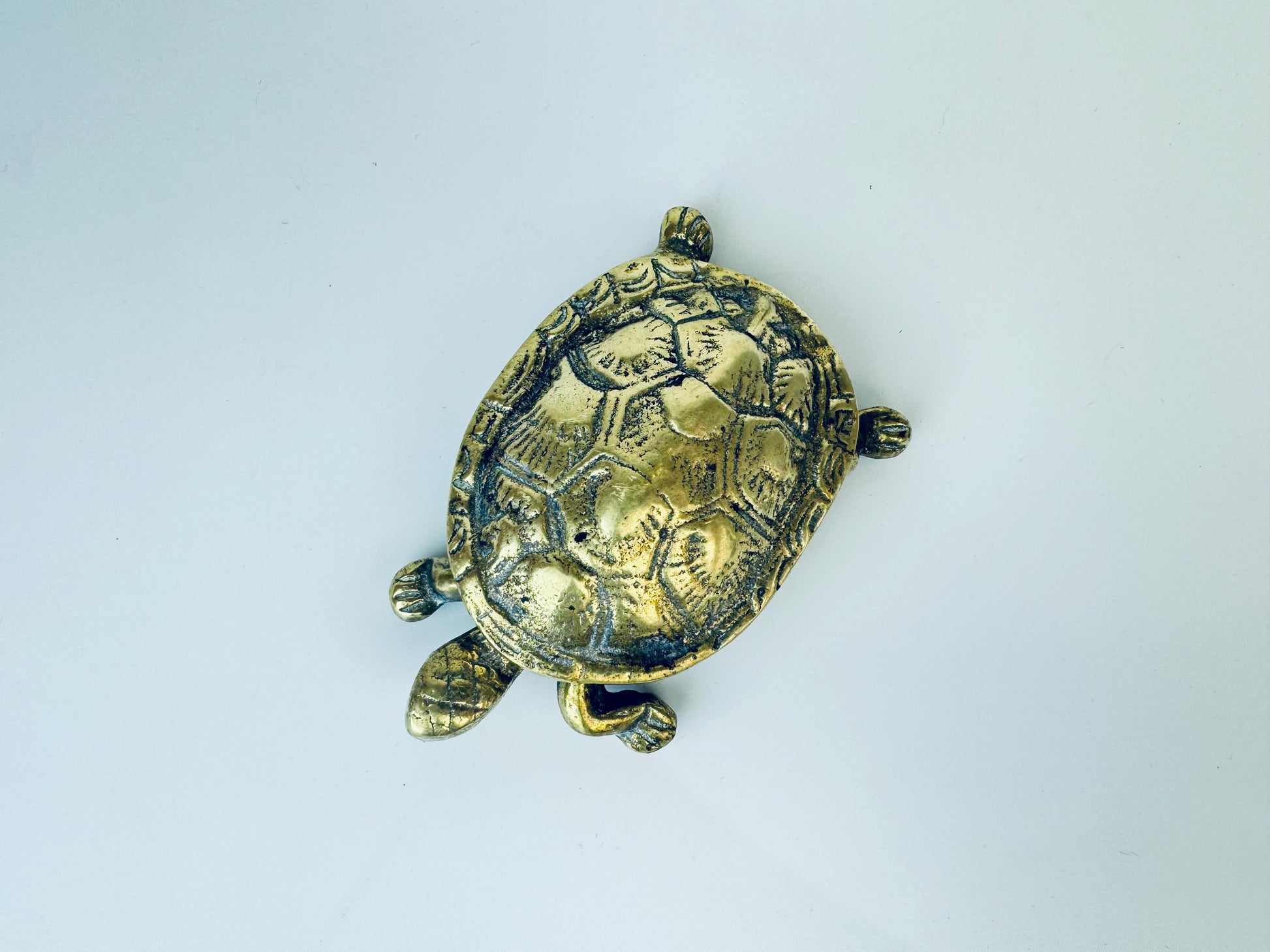Product image for 'vintage solid brass turtle lidded trinket dish attractive aged metal patina' (view 34e0e1)