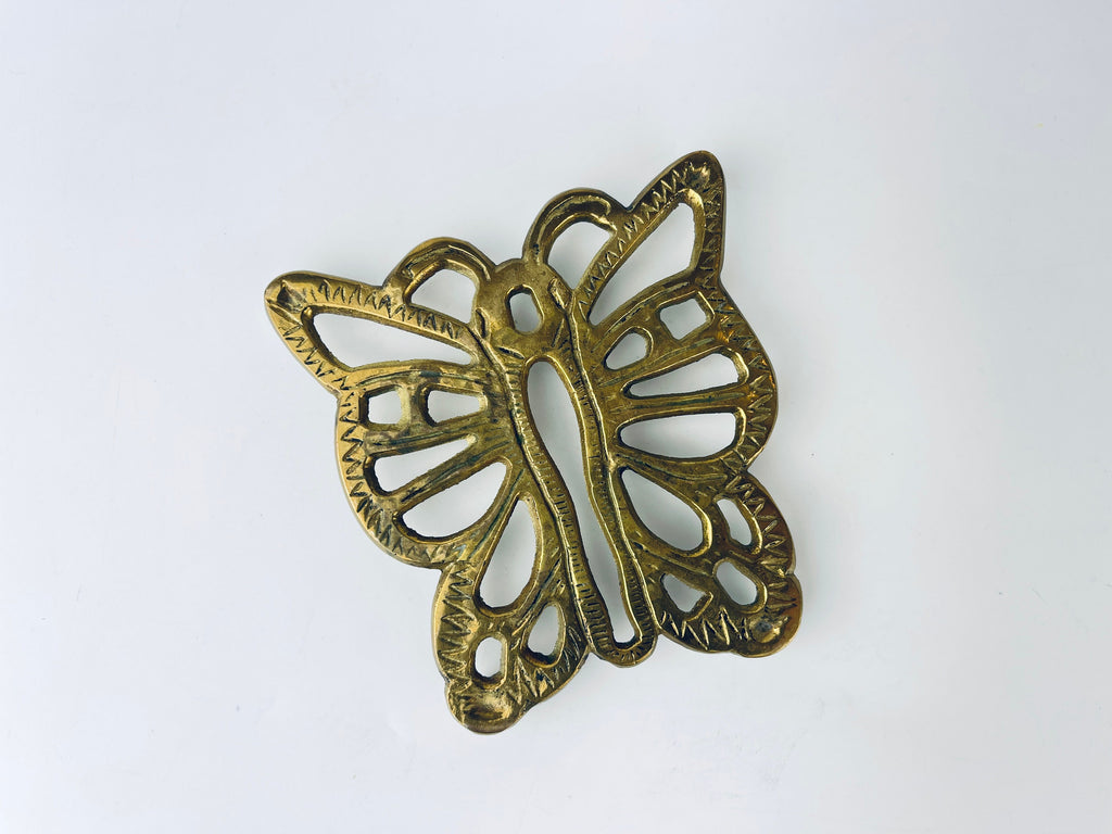 Product image for 'vintage brass butterfly trivet hot pot plate holder table saver attractive aged metal patina' (view fed6e2)