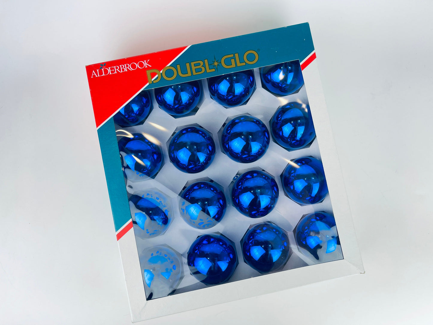 Product image for 'vintage blue glass christmas tree ornaments set of sixteen 16 made in canada by doubl glo alderbrook' (view f38aa1)