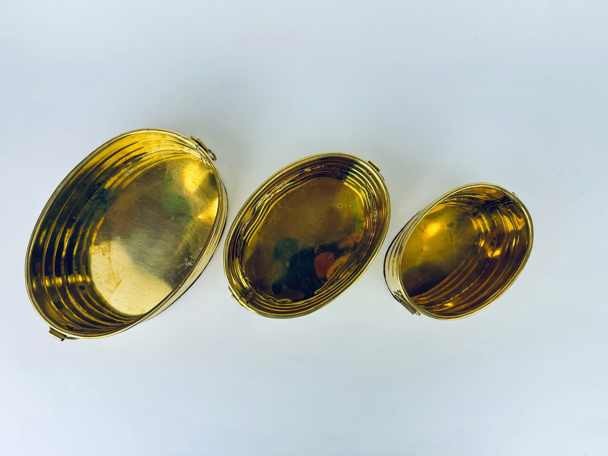 Product image for 'vintage brass oval handled indoor planters set of three 3' (view 742458)