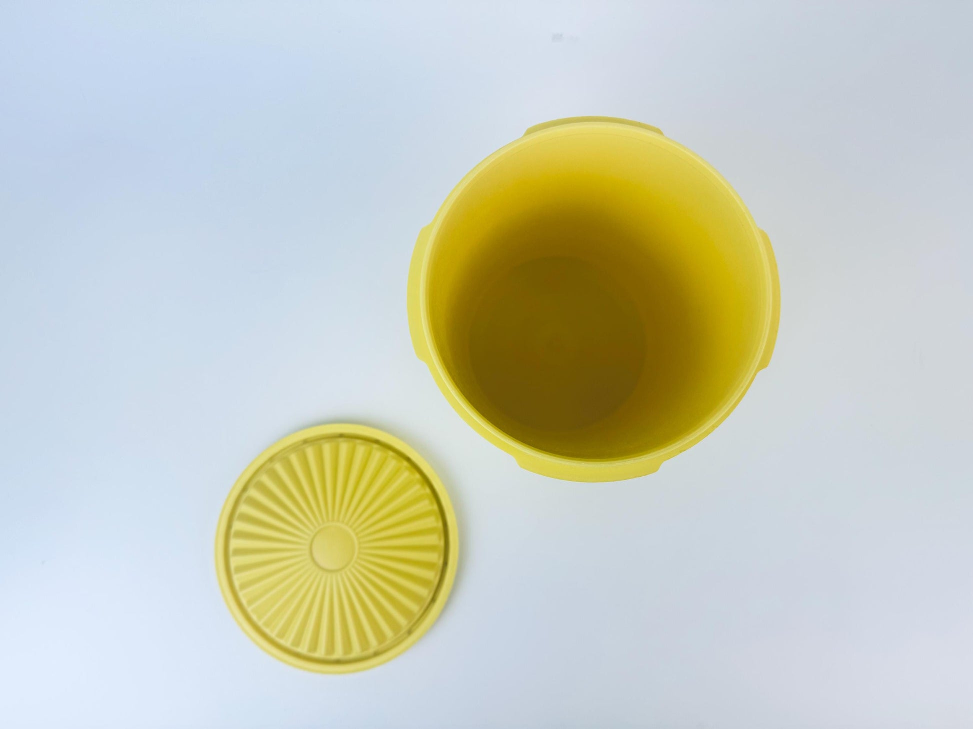 Product image for 'vintage yellow plastic tupperware servalier countertop container instant touch lid scroll pattern made in canada 1' (view 5004b1)