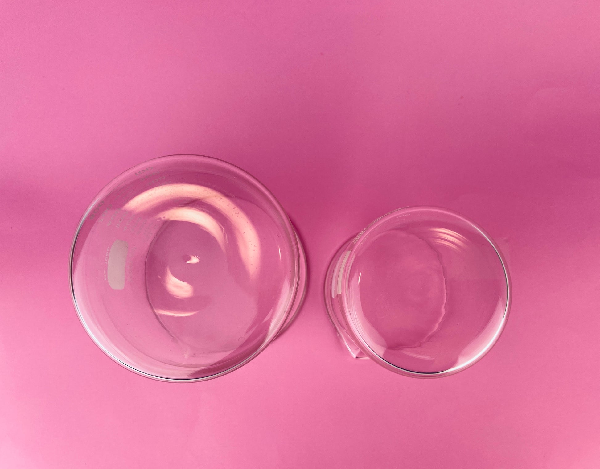 Product image for 'vintage pyrex glass beaker measuring cup no 1000 made in usa metric system 1000 ml 600 ml sold separately' (view e9a082)