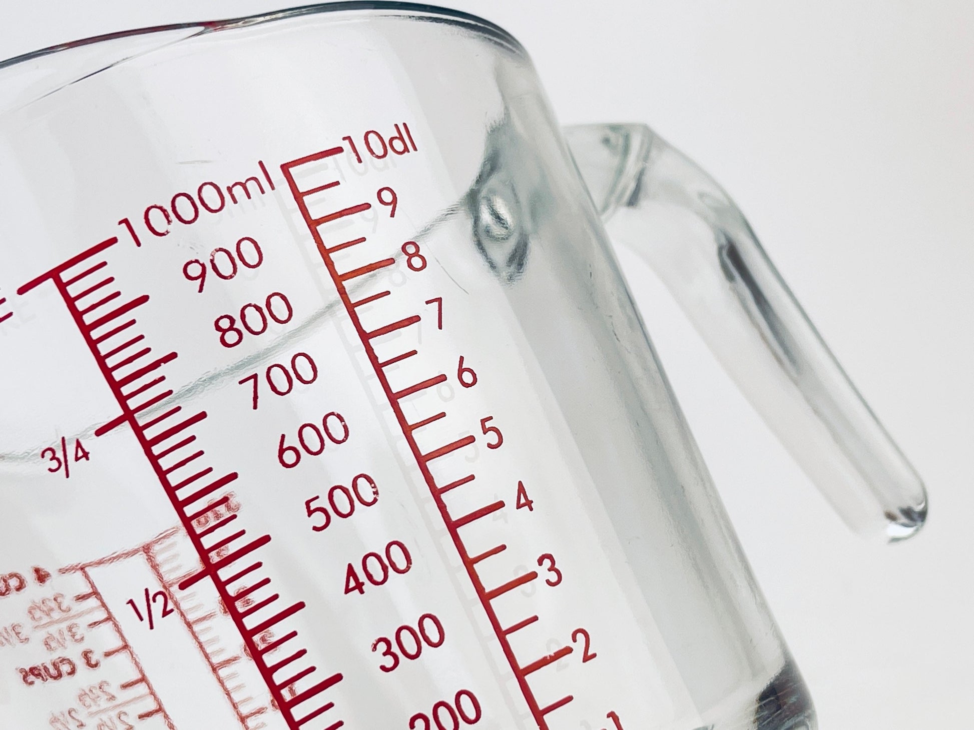 Product image for 'vintage pyrex glass measuring cup 4 cups 32 oz metric imperial system 699' (view 304303)