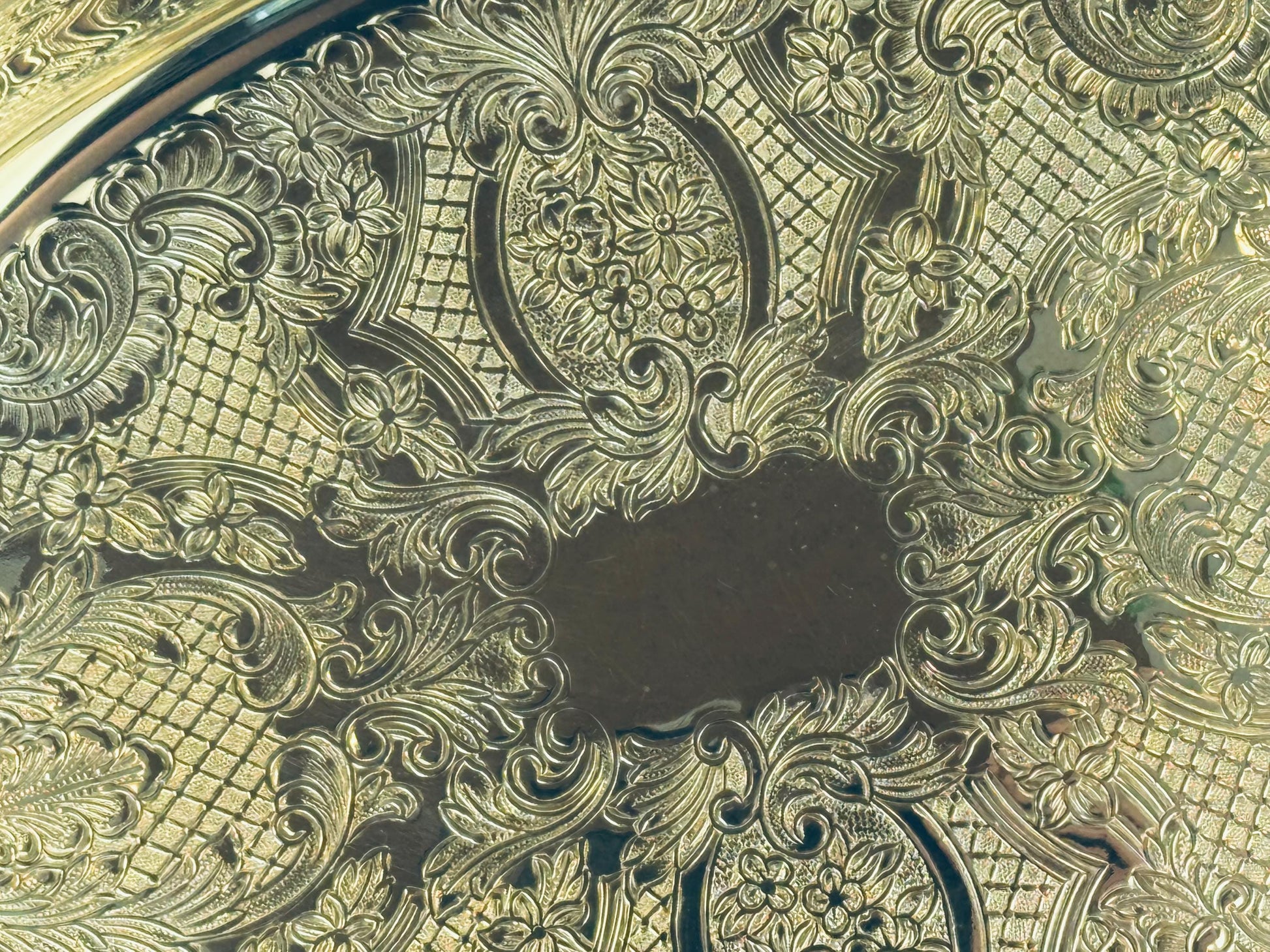 Product image for 'vintage viking plate ornate oval solid brass bowl made in canada' (view 9c6b3d)