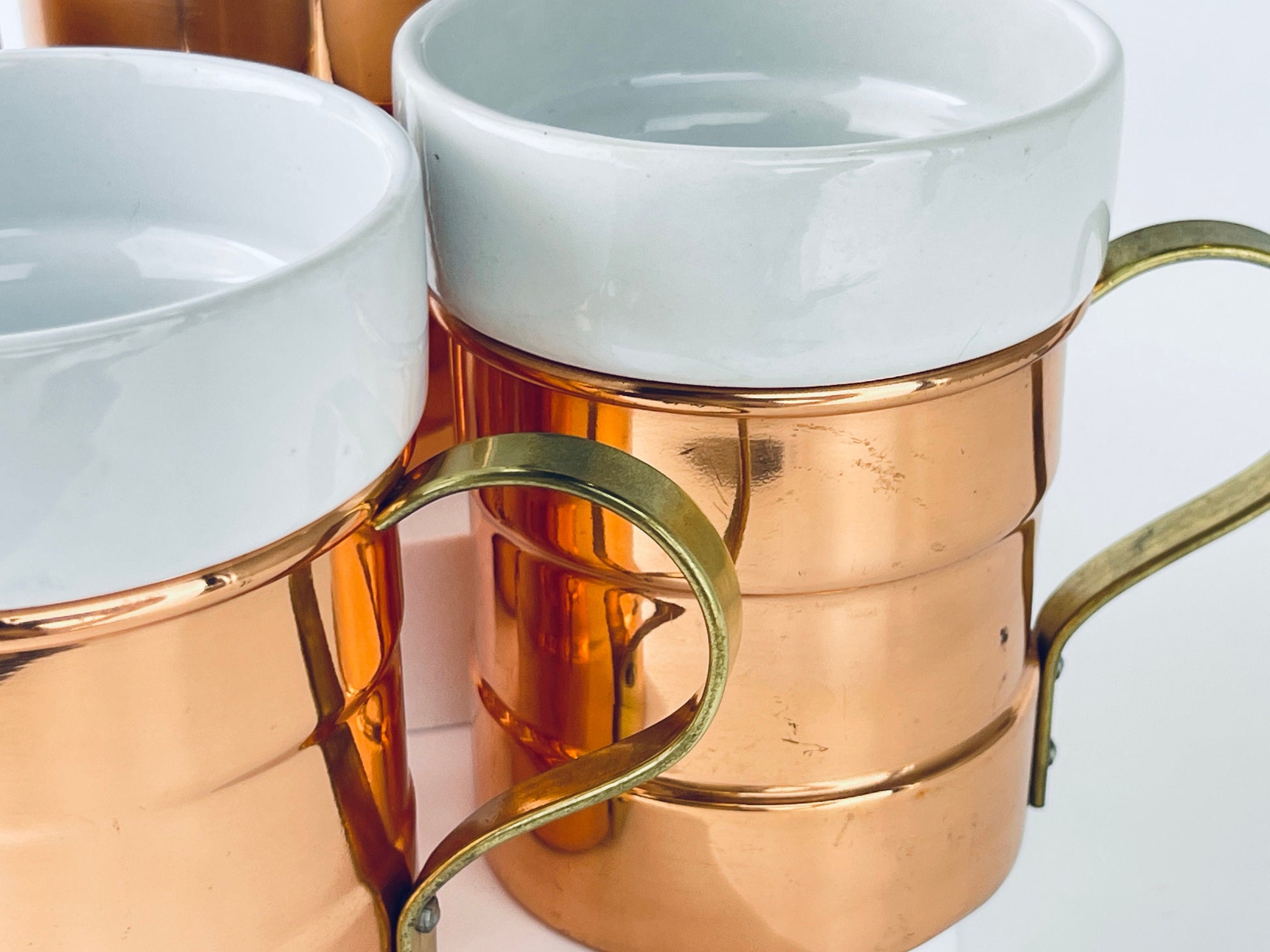 Product image for 'vintage baker hart stuart ceramic hot toddy mug glasses removable copper brass holder set of four 4 attractive aged brass patina' (view 9c2f62)