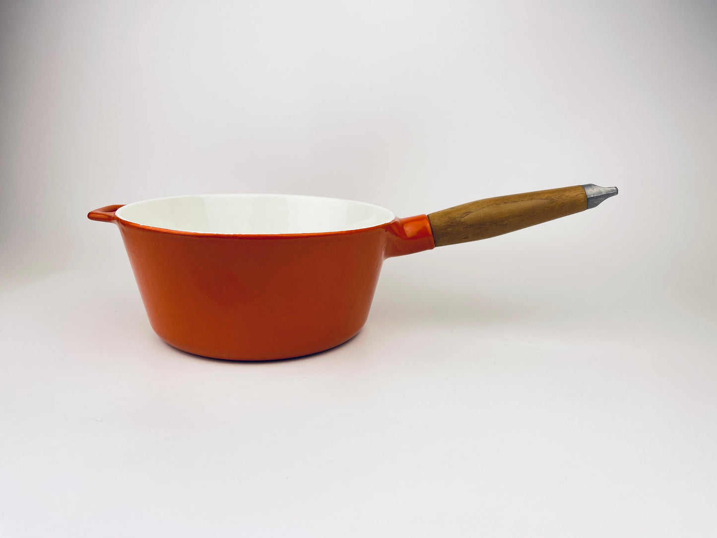 Product image for 'vintage copco ombre orange cast iron pot michael lax design made in denmark' (view 45d231)