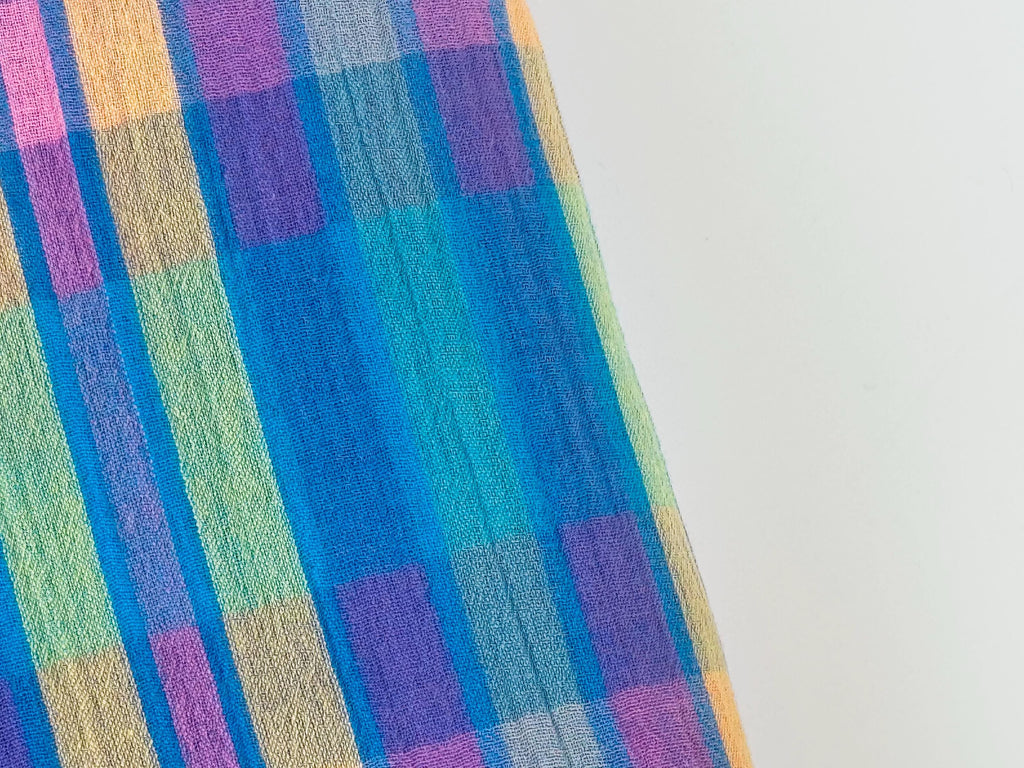 Product image for 'vintage bright pastel polyester fabric material 46 x 96' (view 0cd205)
