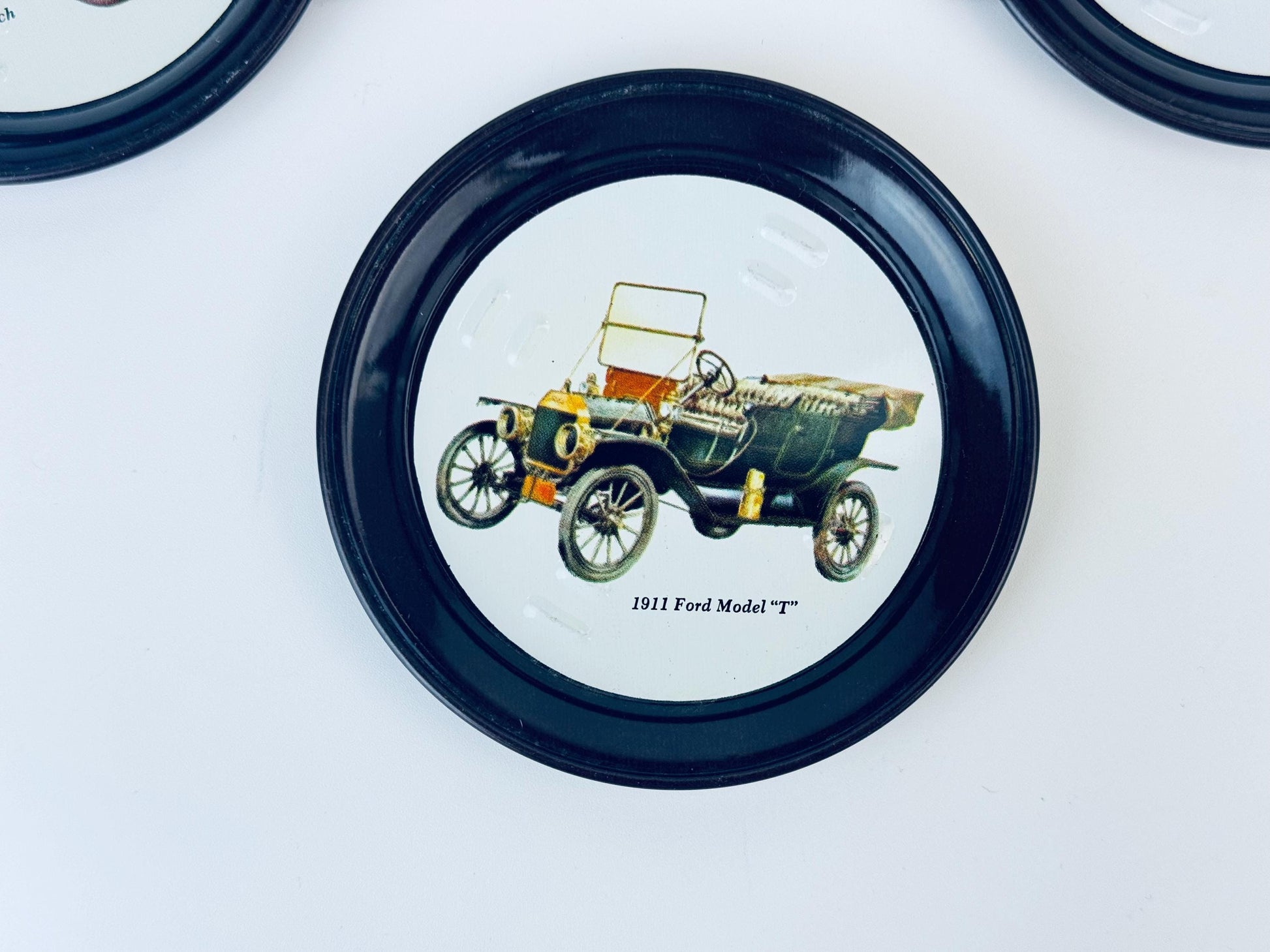 Product image for 'vintage antique car round metal coaster set set of four 4' (view 904f09)