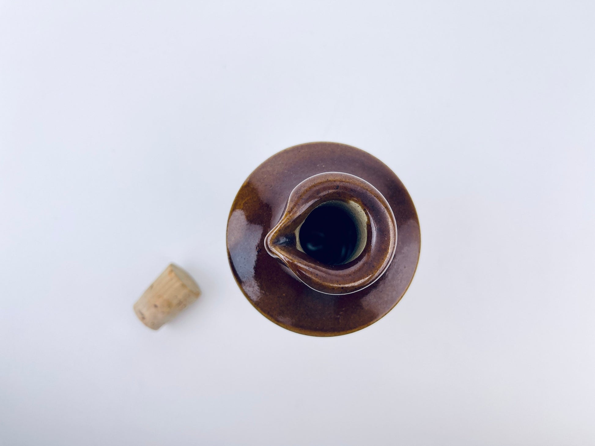 Product image for 'vintage vinegar stoneware dispenser pearsons of chesterfield 1810 made in england eatons canada' (view e866ca)