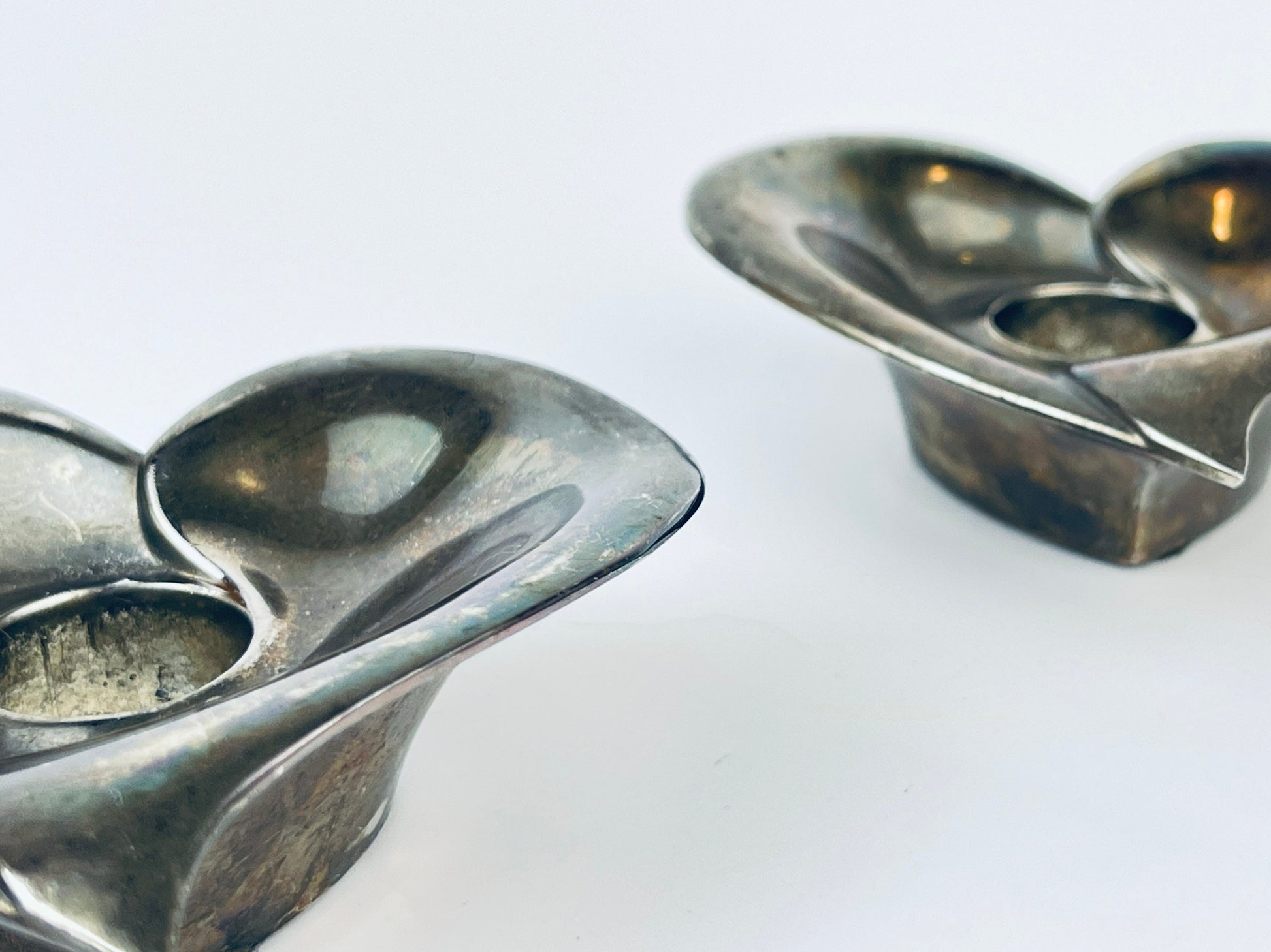 Product image for 'vintage silverplated metal heart tapered candle holder attractive aged metal patina set of two 2' (view a0fb35)