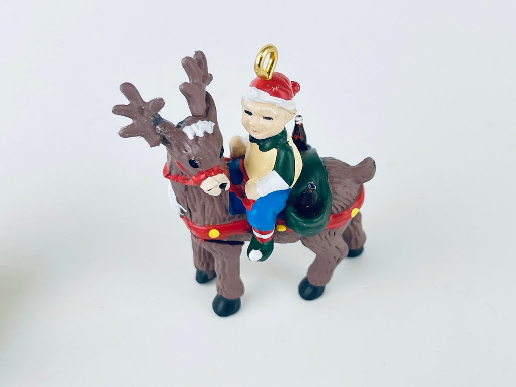 Product image for 'vintage coca cola christmas tree ornaments trim a tree collection 1996 set of two 2 skiing bear elf reindeer' (view 5cae2f)