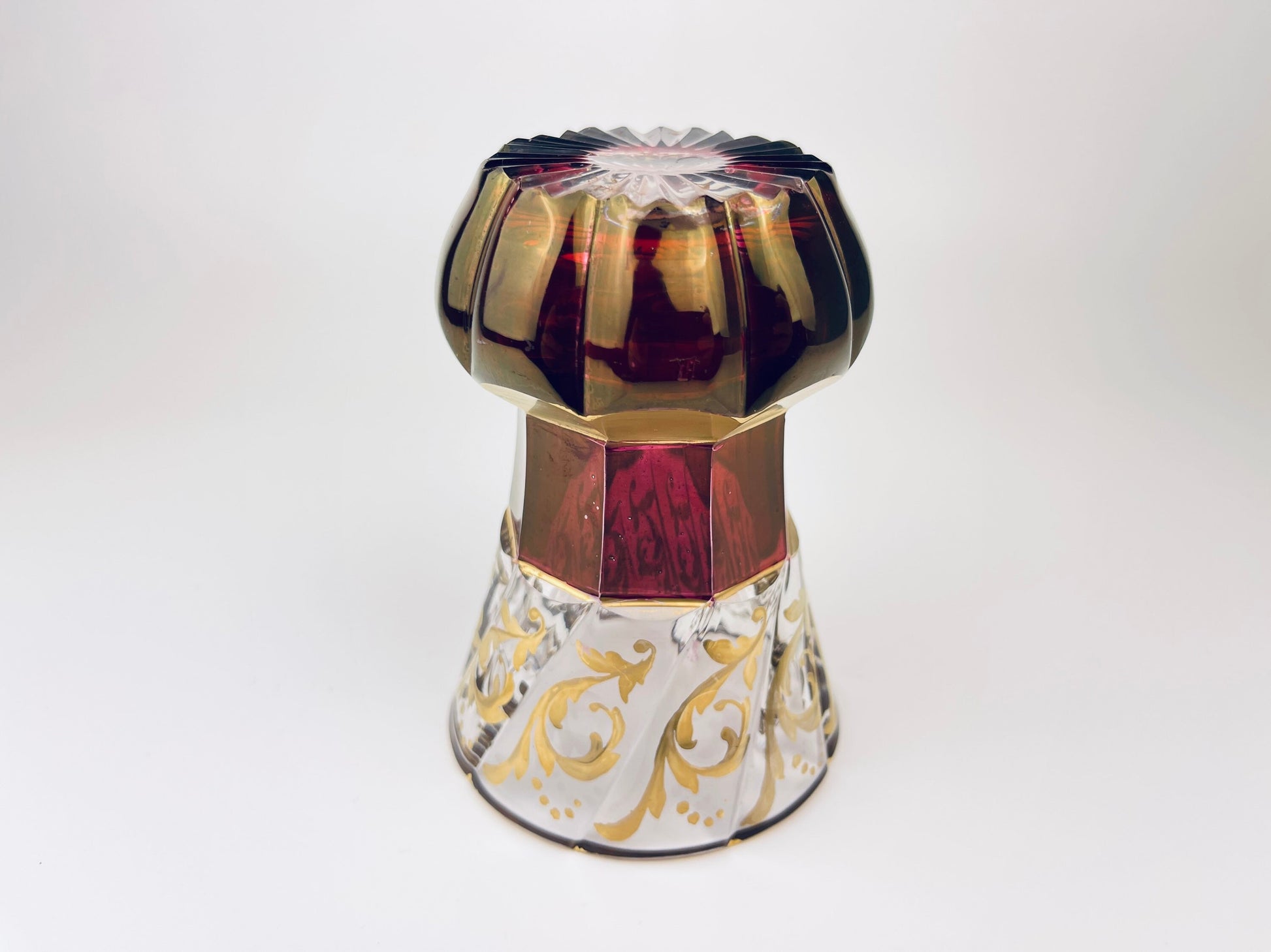 Product image for 'vintage ruby red gold glass bud vase hollywood regency vase' (view 759566)