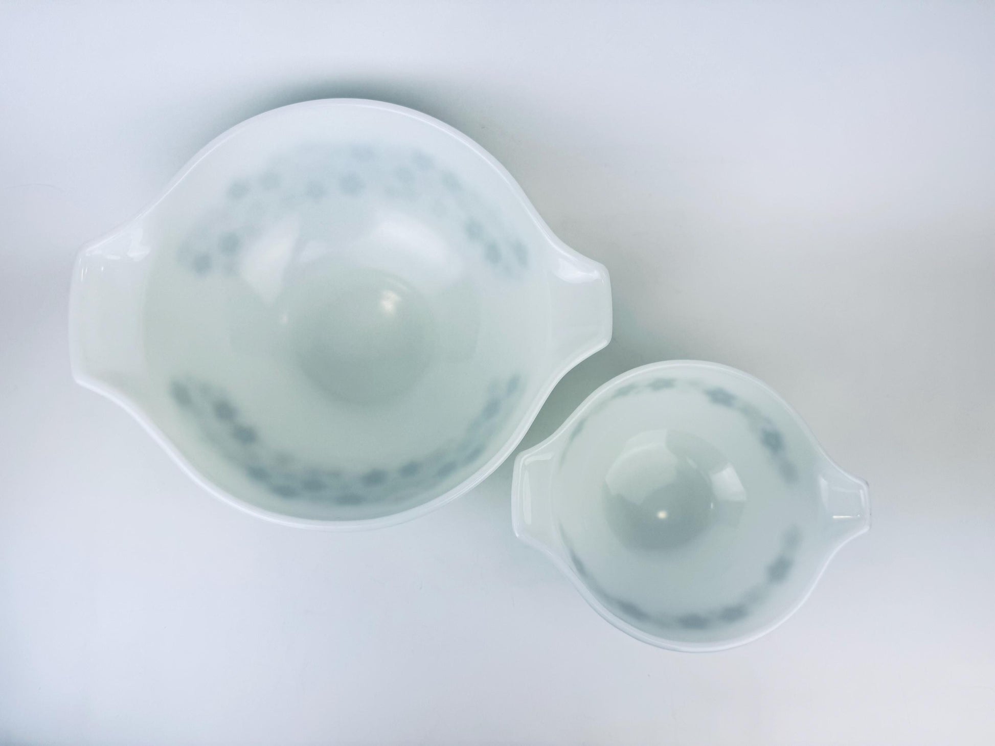Product image for 'vintage spring blossom pyrex cinderella casserole bowls sold separately' (view e08421)
