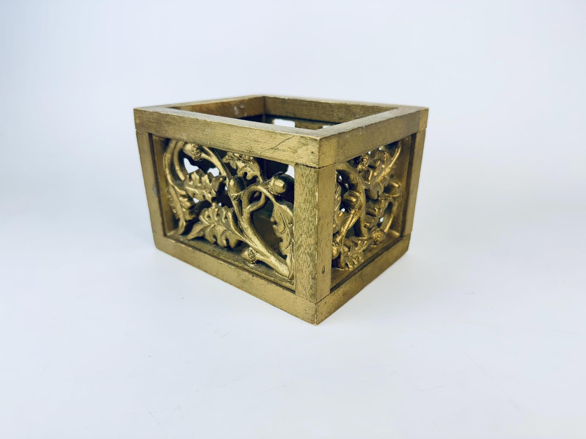 Product image for 'vintage gold carved wood box botanical desktop organizer' (view 58e181)