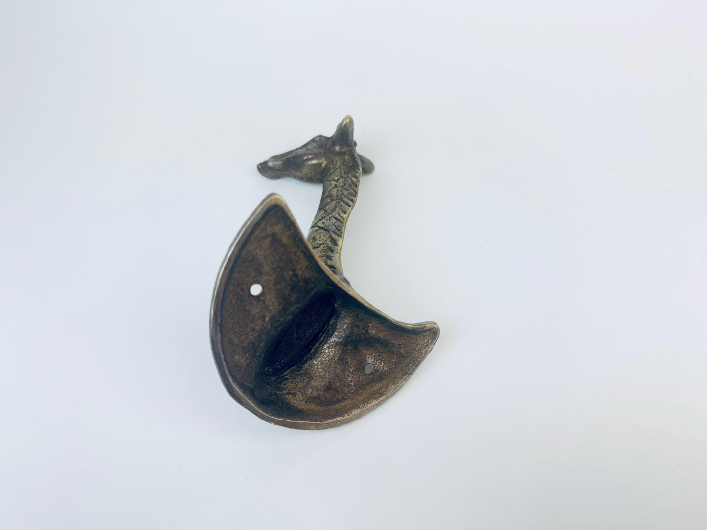 Product image for 'vintage solid brass giraffe wall mounted hook attractive aged metal patina' (view 527499)