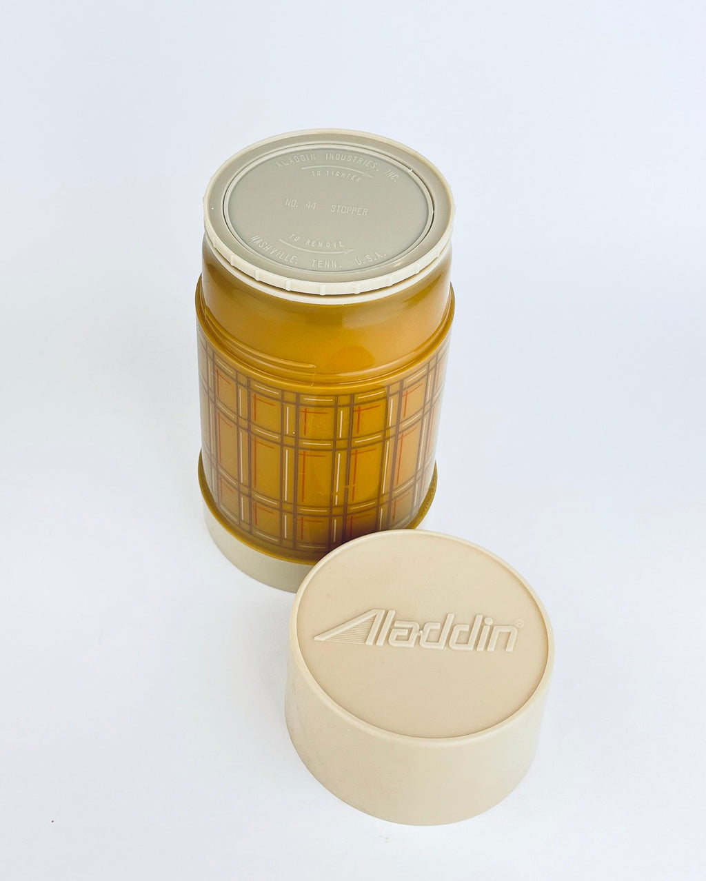 Product image for 'vintage plaid aladdin thermos insulated vacuum sealed jar perfect for camping hiking lunch 425 ml capacity' (view 28cabb)