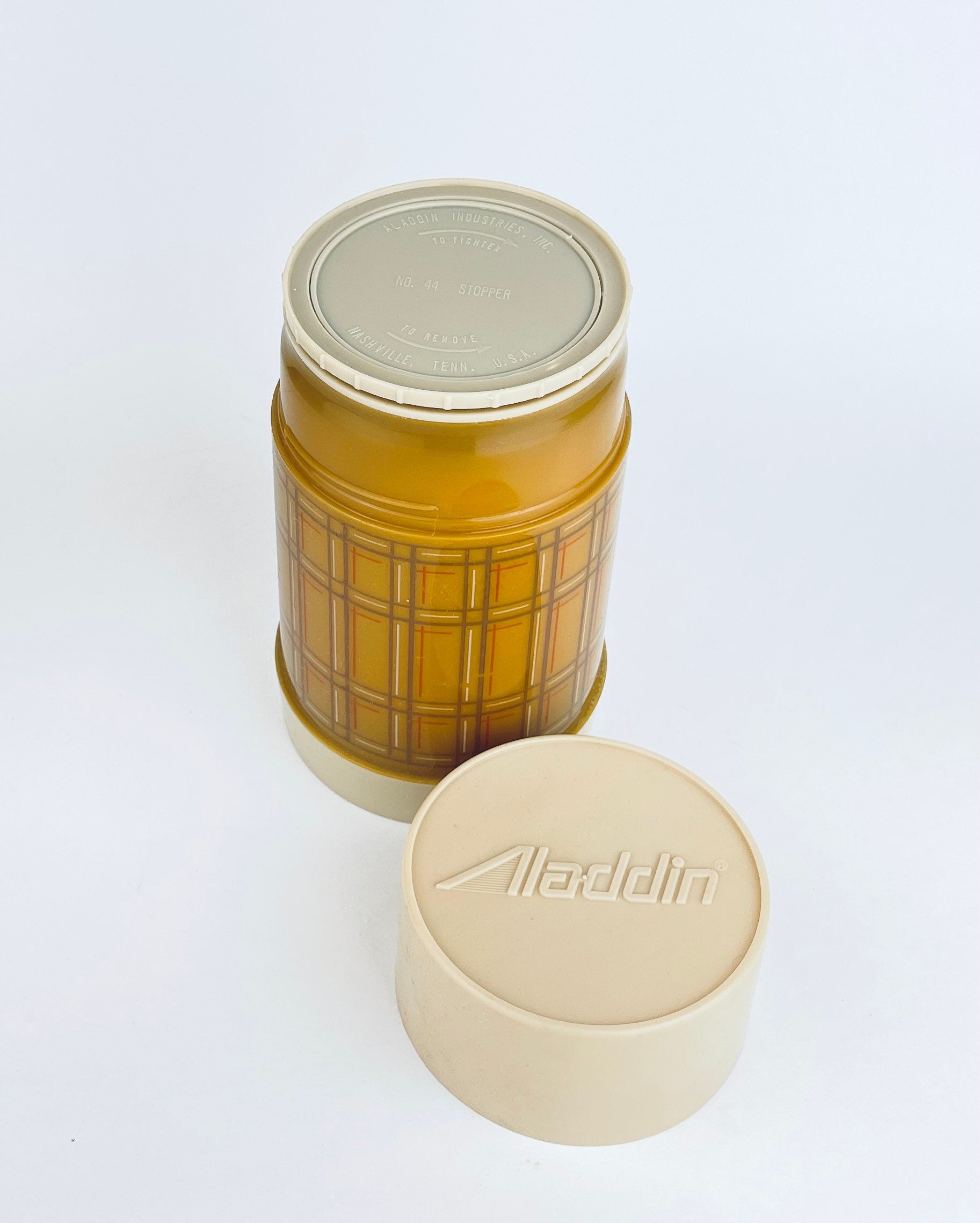 Product image for 'vintage plaid aladdin thermos insulated vacuum sealed jar perfect for camping hiking lunch 425 ml capacity' (view 28cabb)