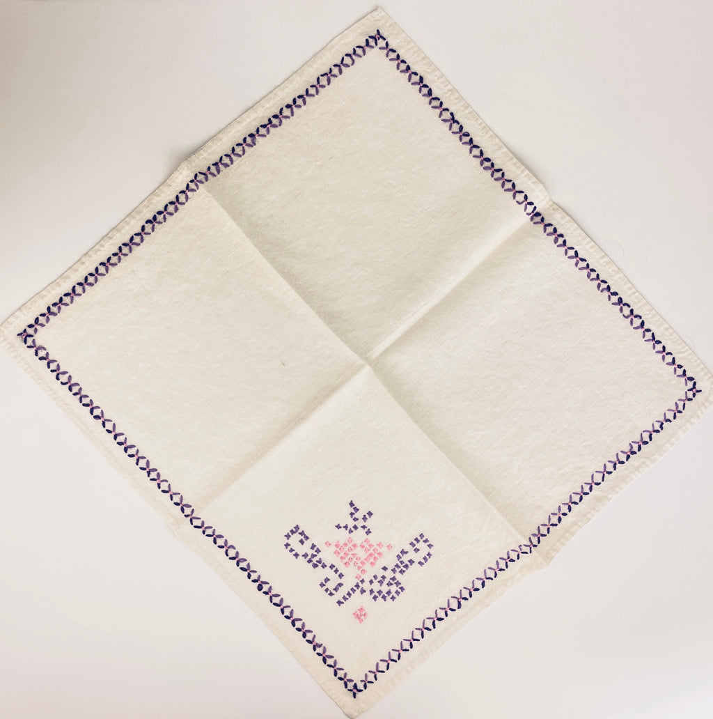 Product image for 'vintage embroidered linen napkins set of 6 in pink purple cross stitch' (view 8629eb)