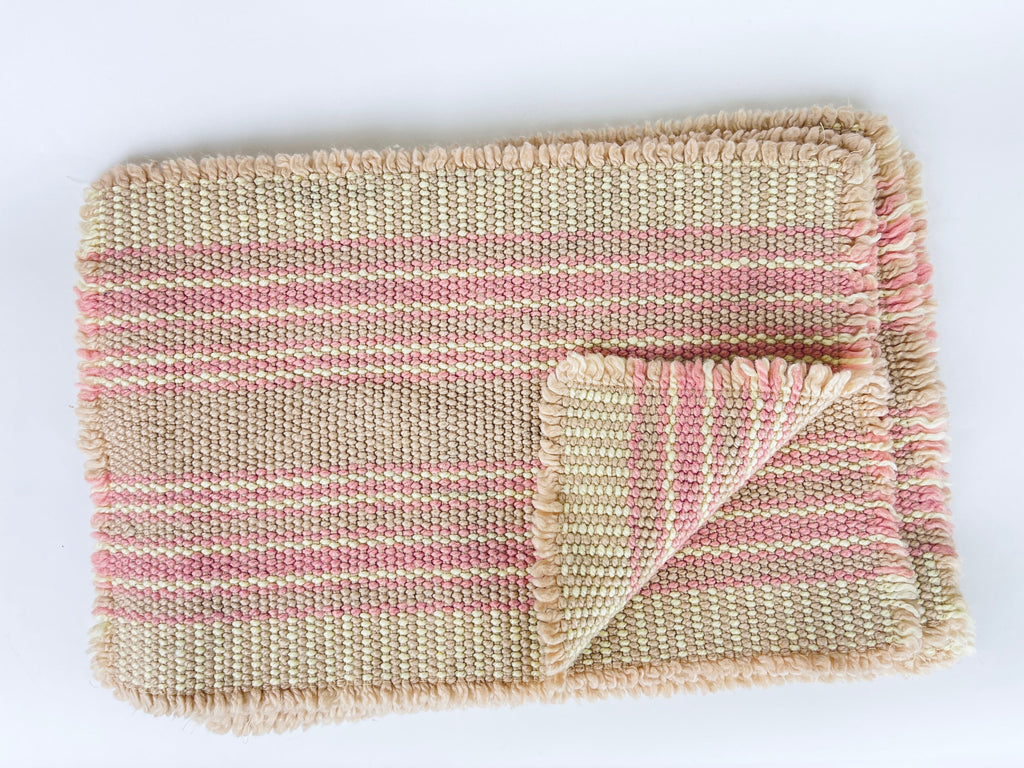 Product image for 'vintage pink beige stripped fringe style place mats set of five 5' (view 382a59)