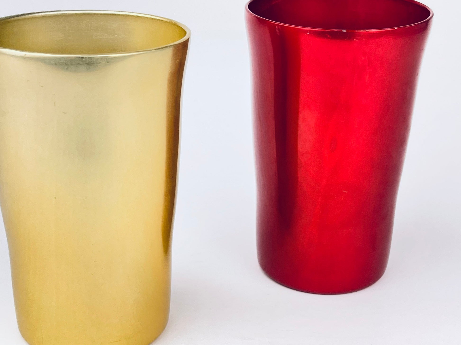 Product image for 'vintage red gold aluminum metal drinking glasses tumbler stafford industries set of two 2' (view 11a313)