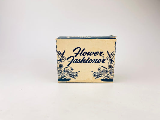 Product image for 'vintage flower fashioner flower holder made in usa by gadjo tip proof flower holder 616' (view 1cae30)