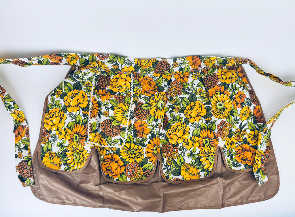 Product image for 'vintage 1960s reversible brown gold floral waist apron with pocket mid century charm' (view 4bf615)