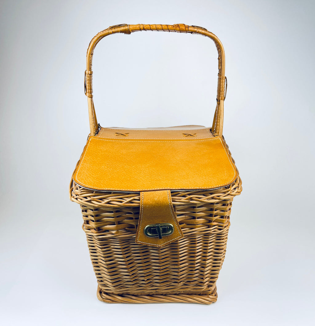 Product image for 'vintage dagmar leather wicker picnic basket made in poland' (view a4ab45)
