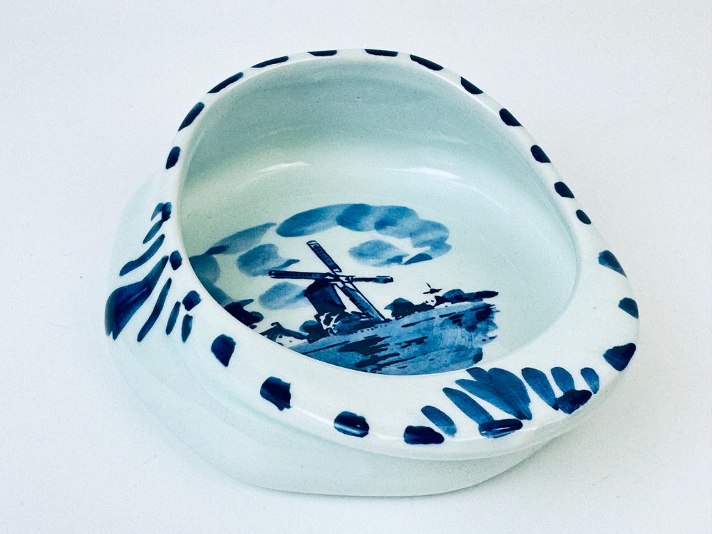 Product image for 'vintage hand painted delft blue trinket dish holland windmill pattern' (view 108fec)