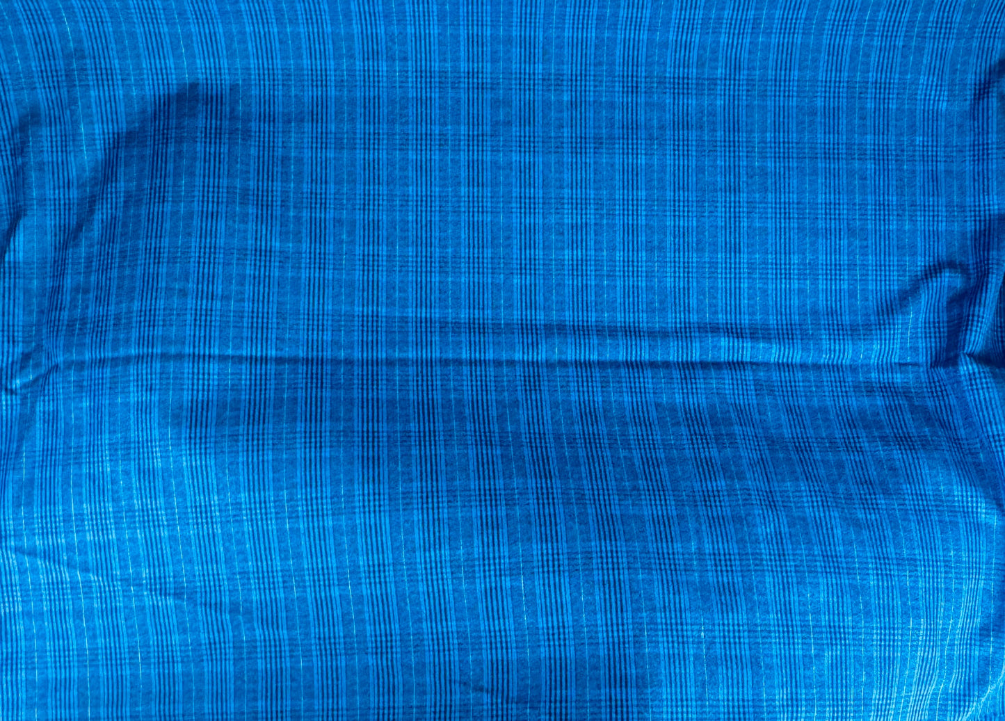 Tissu polyester à carreaux bleu et noir vintage - 122 x 147 cm