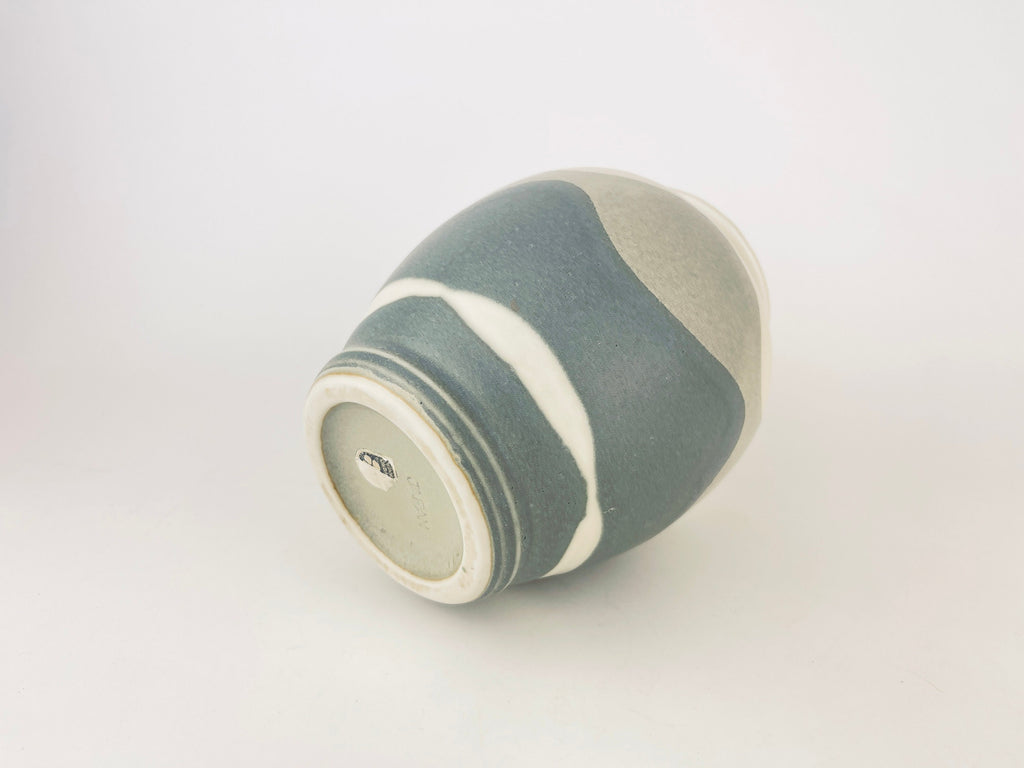 Product image for 'vintage handpainted grey swirl ceramic vase otagiri made in japan' (view 543bbf)