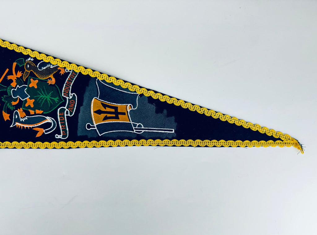 Product image for 'vintage barbados souvenir tapered pennant wall hanging' (view 2a08e6)