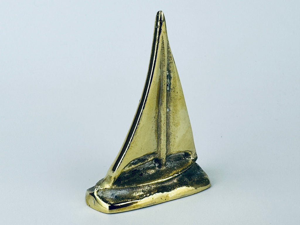 Product image for 'vintage solid brass sailboat figurine attractive aged metal patina' (view 5437c9)