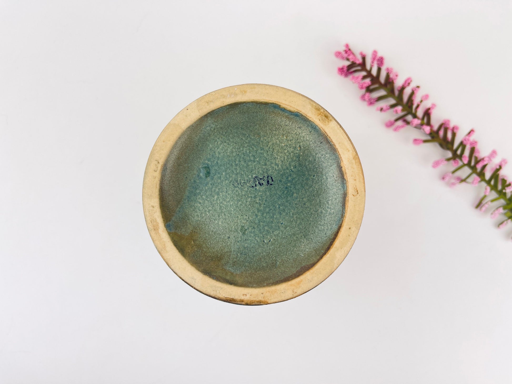 Product image for 'vintage hand painted mcm green geometric star bud vase made in japan' (view 666d2a)