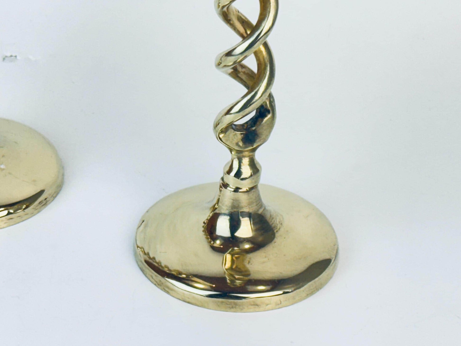 Product image for 'vintage peerage england brass barley twist candlesticks mid century elegance set of 2' (view 819a0e)