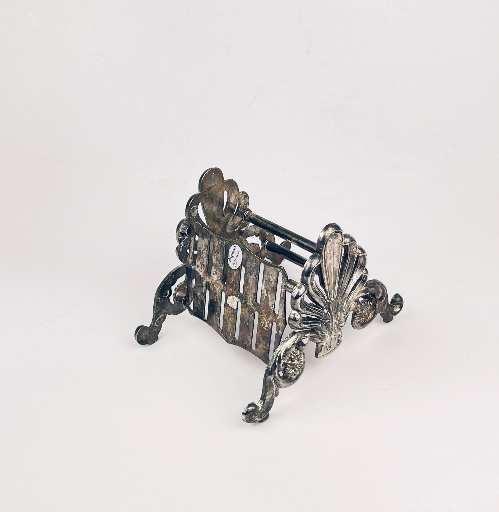 Product image for 'vintage hollywood regency silver knife holder ornate mid century kitchen accent' (view 4074b3)