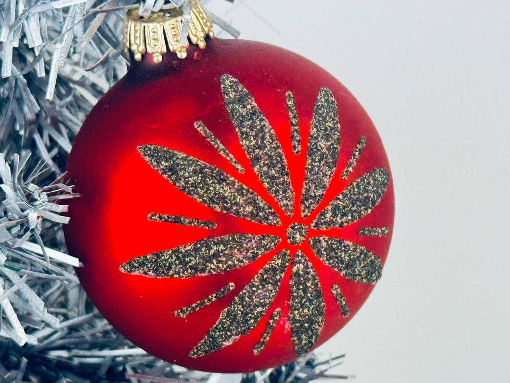 Product image for 'vintage red gold glitter mecury glass christmas tree ornaments set of six 6 made in western germany by krebs sohn' (view 711532)