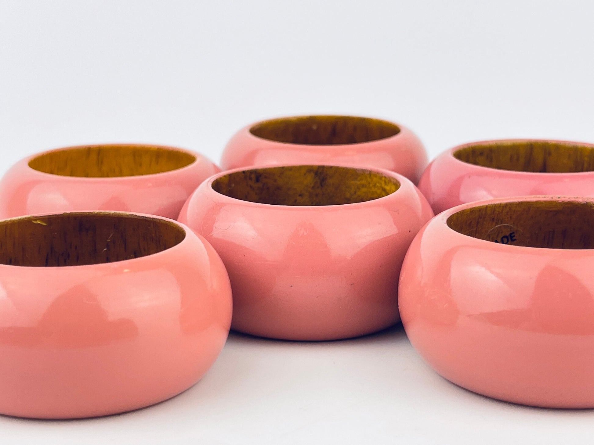Product image for 'vintage glossy pink wooden napkin ring holders set of six 6' (view 794473)