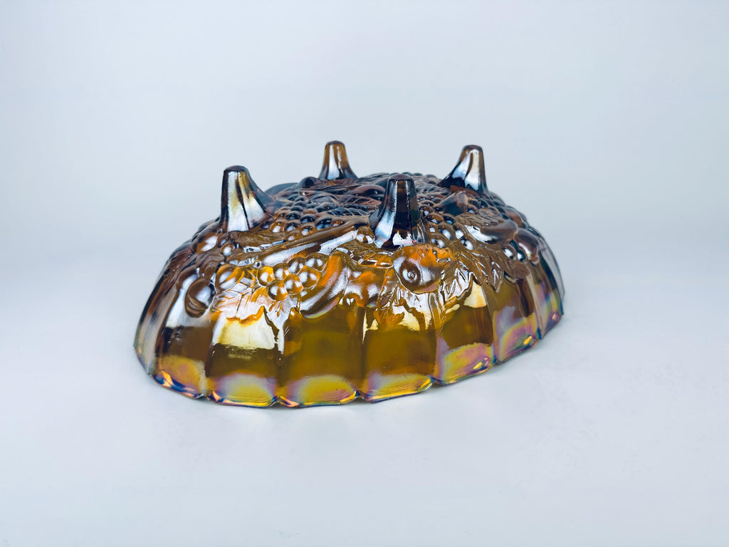 Product image for 'vintage indiana amber carnival glass harvest grape four footed fruit bowl' (view 9b089b)