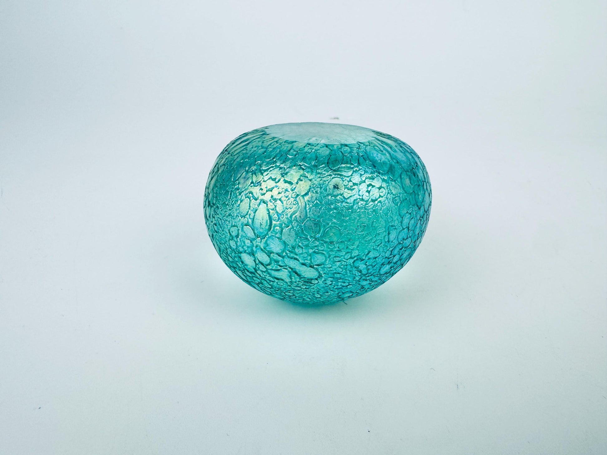 Product image for 'vintage round green iridescent crackle art glass paperweight heron glass studio made in england' (view 8c4ad6)
