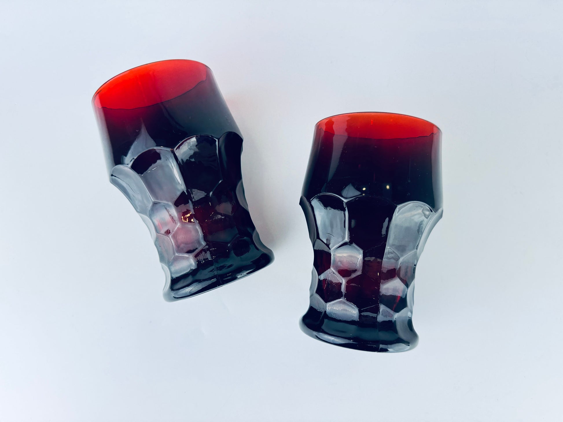 Product image for 'vintage georgian ruby red chiselled heavy glass pedestal tumbler glasses set of two 2 anchor hocking made in usa' (view bf8e56)