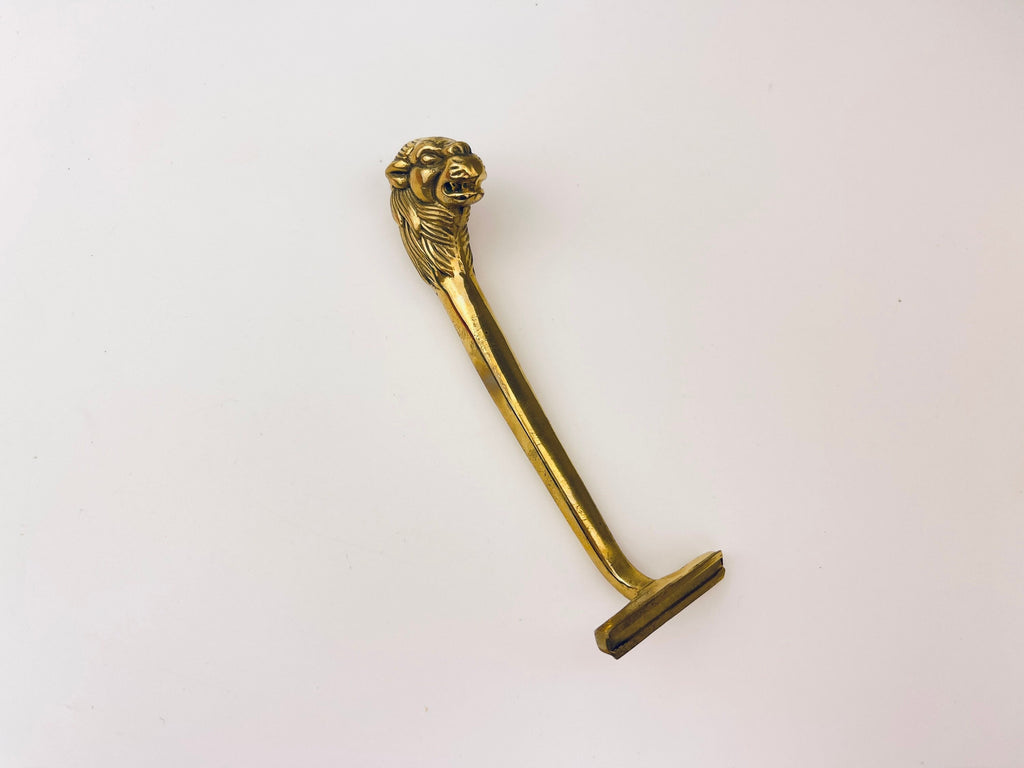 Product image for 'vintage antique deluxe solid brass lion shaver attractive aged metal patina gift for him new in box nib' (view e2c79b)