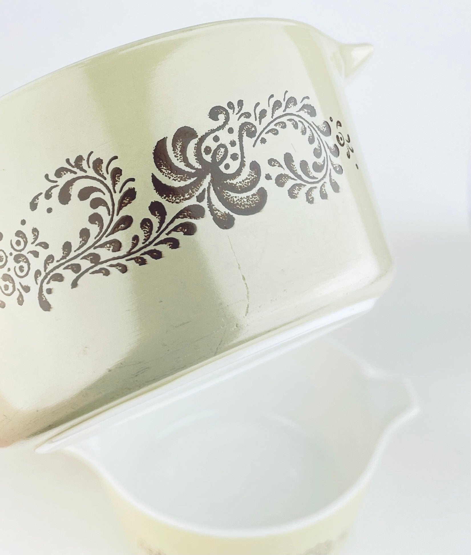 Product image for 'vintage homestead brown swirl pyrex cinderella casserole dishes sold separately' (view f4d6bc)