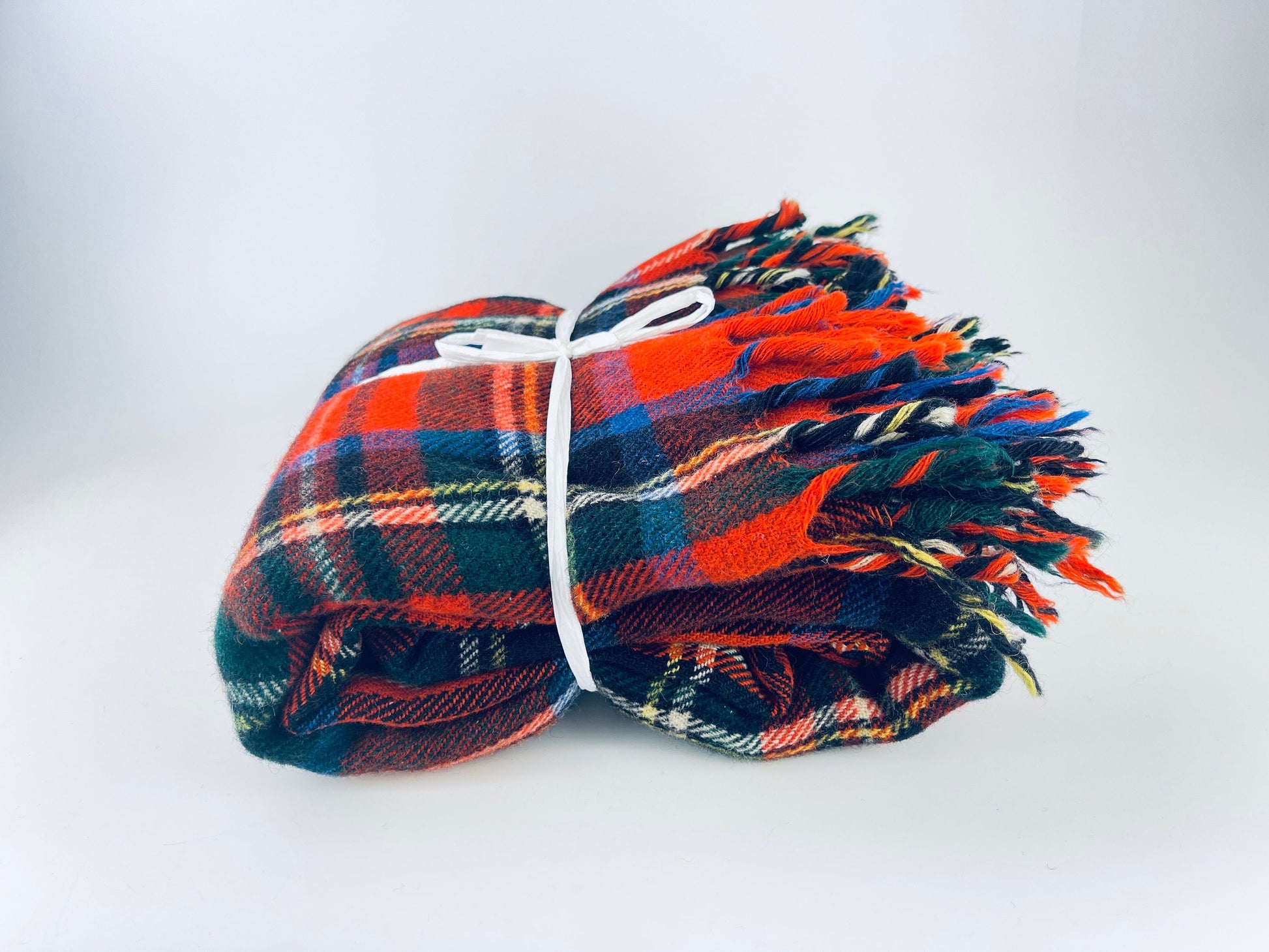 Product image for 'vintage red fringe plaid wool blanket 62 x 68' (view 42f1d6)