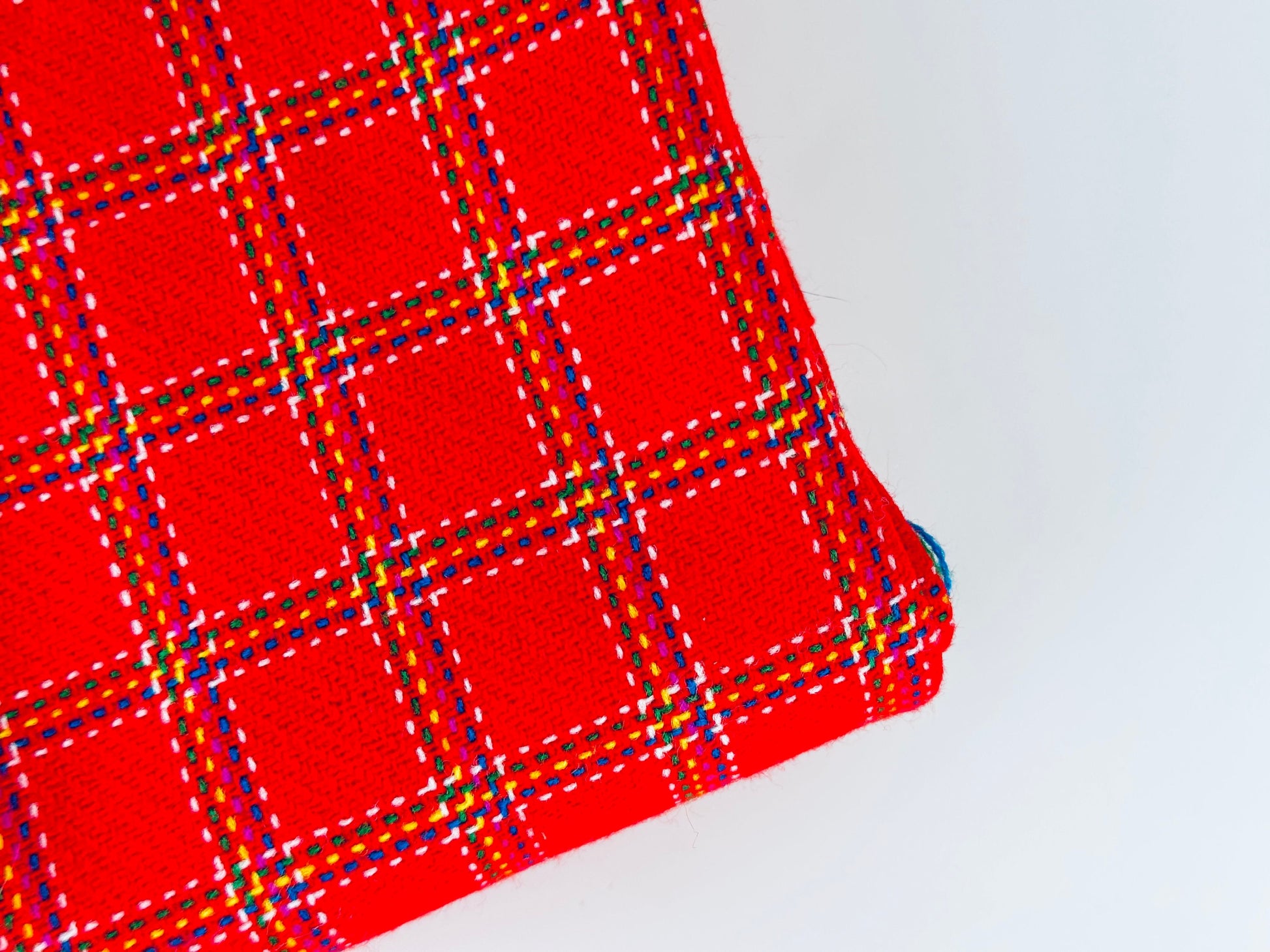 Product image for 'vintage bright red thick woven striped jacquard polyester fabric 50 x 59' (view cf7fe6)
