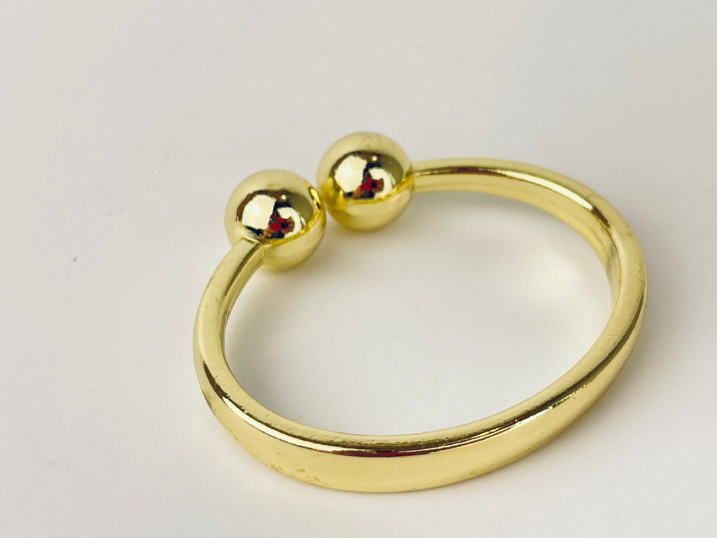 Product image for 'vintage brass minimalist napkin ring holders set of eight 8 attractive aged metal patina' (view a3140c)