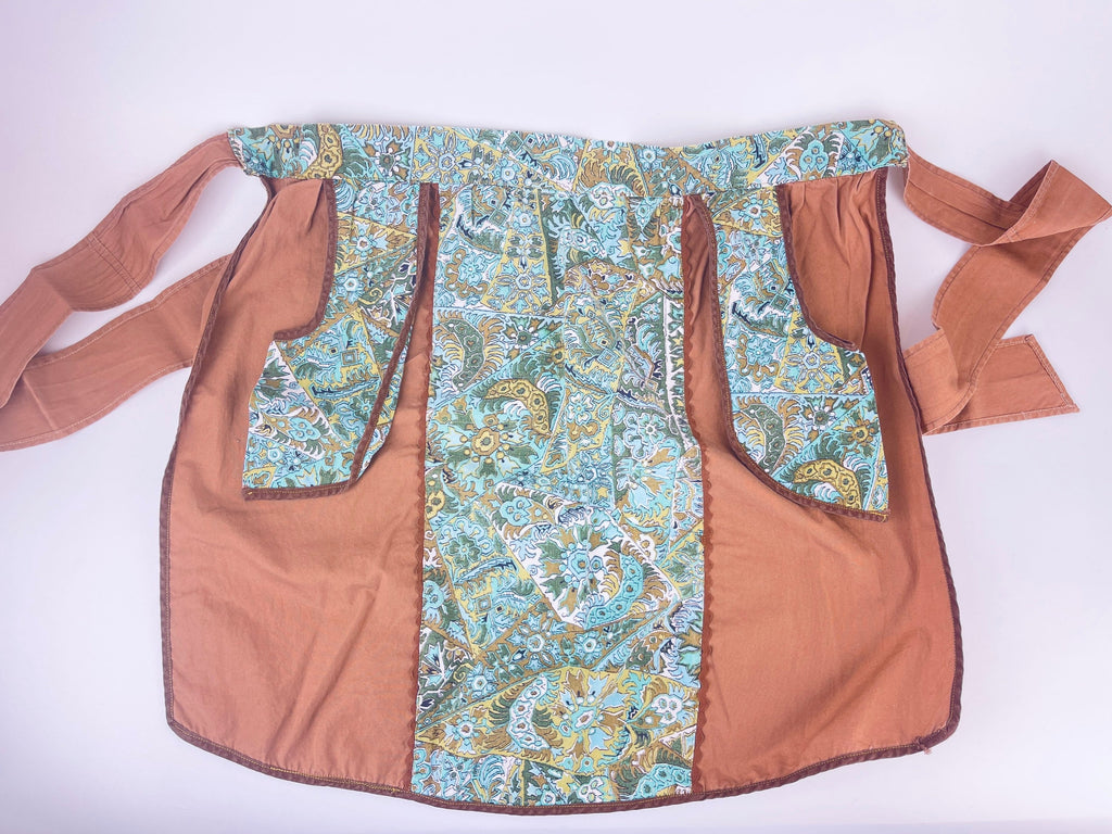 Product image for 'vintage handmade green brown abstract waist apron dual pockets' (view aadb8c)