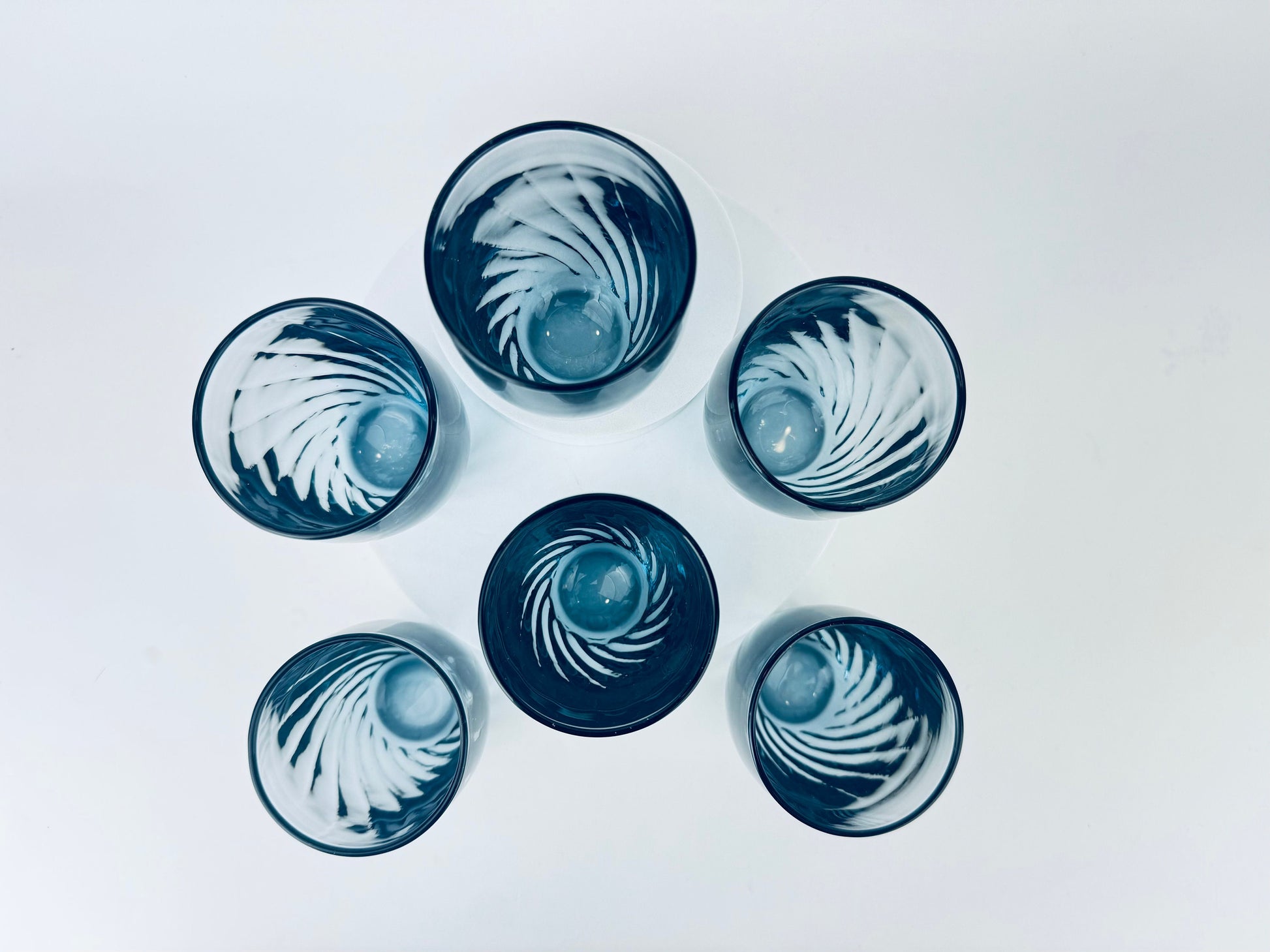 Product image for 'vintage tiara bleu libbey swirl juice glasses set of six 6' (view 762b58)